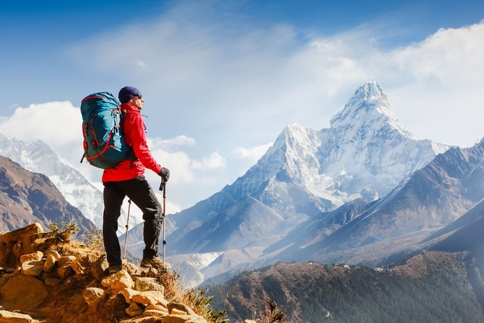 Consejos para hacer el trekking al campamento base del Everest - IATI  Seguros